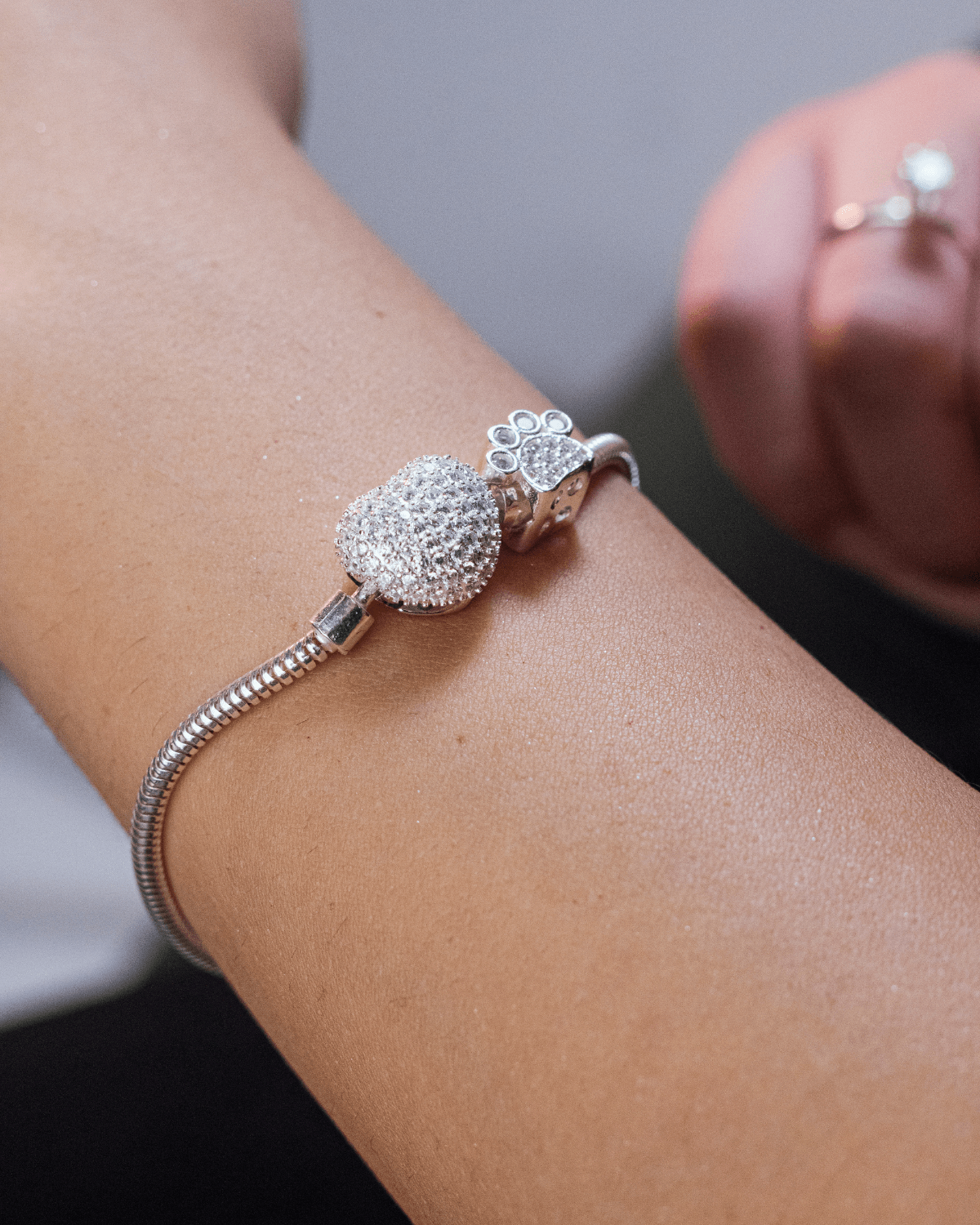 Pulseira Berloques Coração Cravejado De Prata 925 - LUMEN